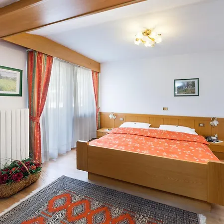 Hotel Panorama San Martino Di Castrozza Exterior photo